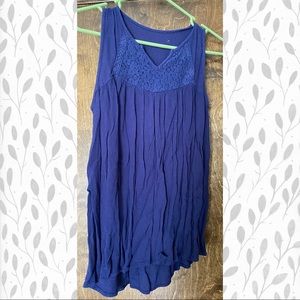 Blue sleeveless crinkle top
